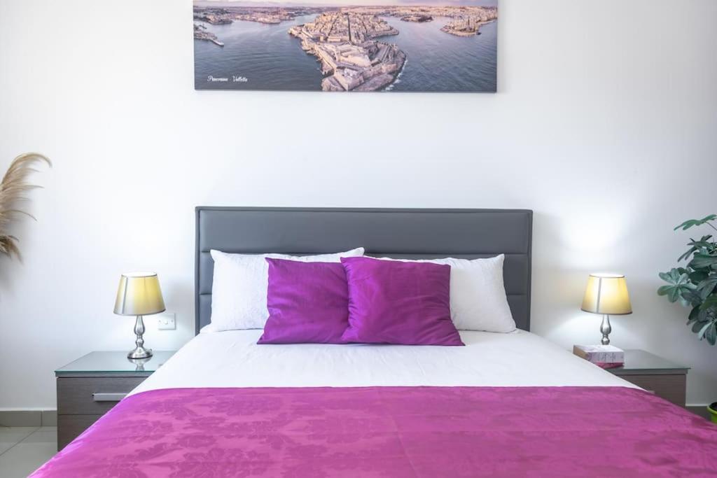 Apartment Spacious With Side Sea View St. Paul's Bay